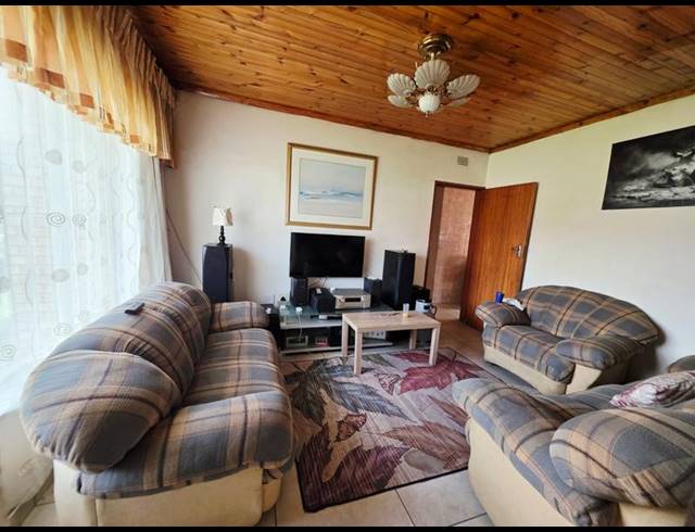 4 BEDROOM HOUSE FOR SALE IN BENONI CENTRAL